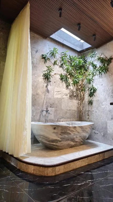 Deluxe Double Room — Little Town Villa